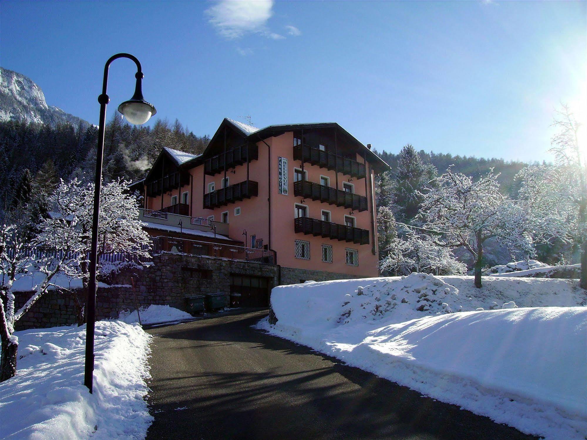 Park Hotel Bellevue Dimaro Exterior photo