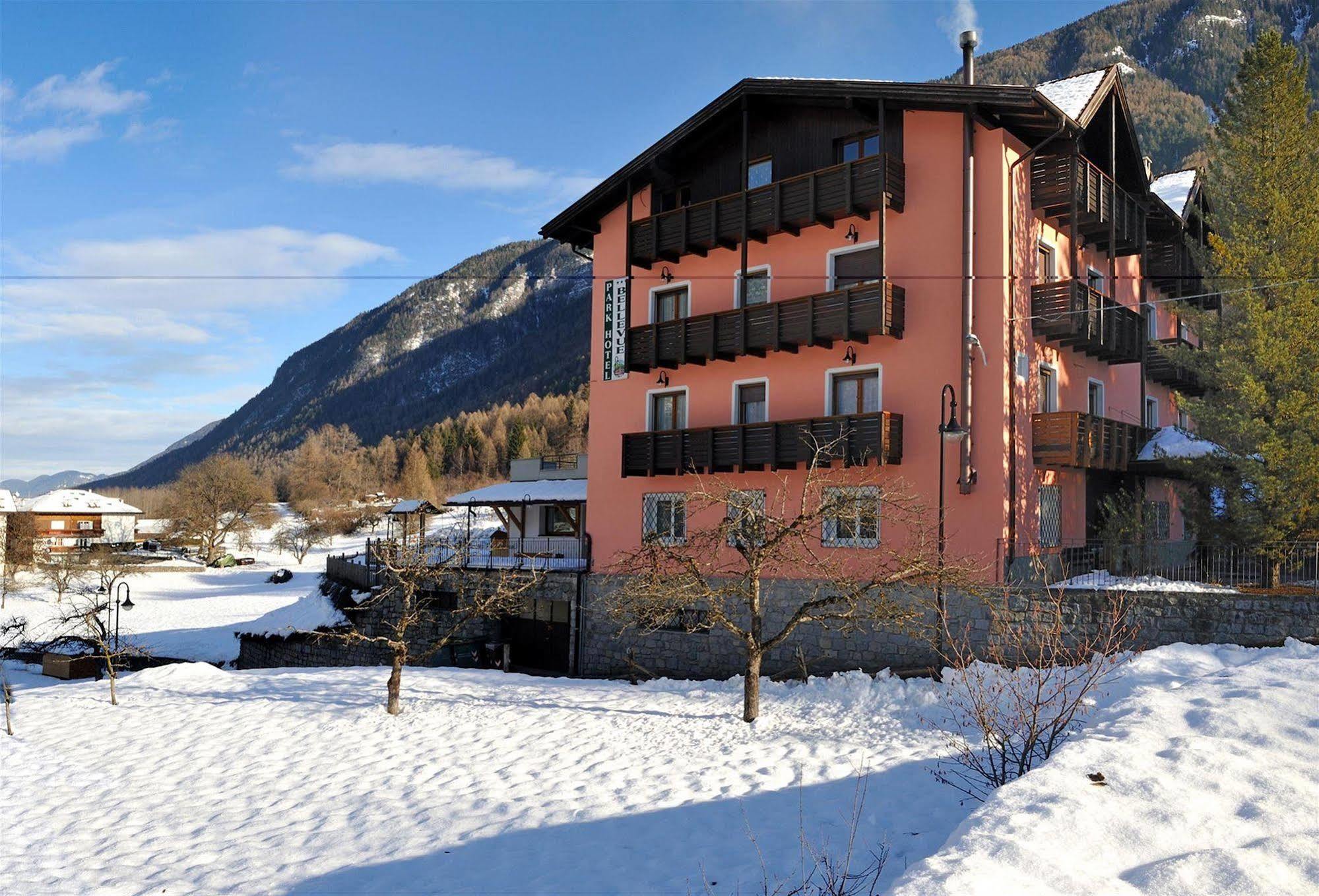 Park Hotel Bellevue Dimaro Exterior photo